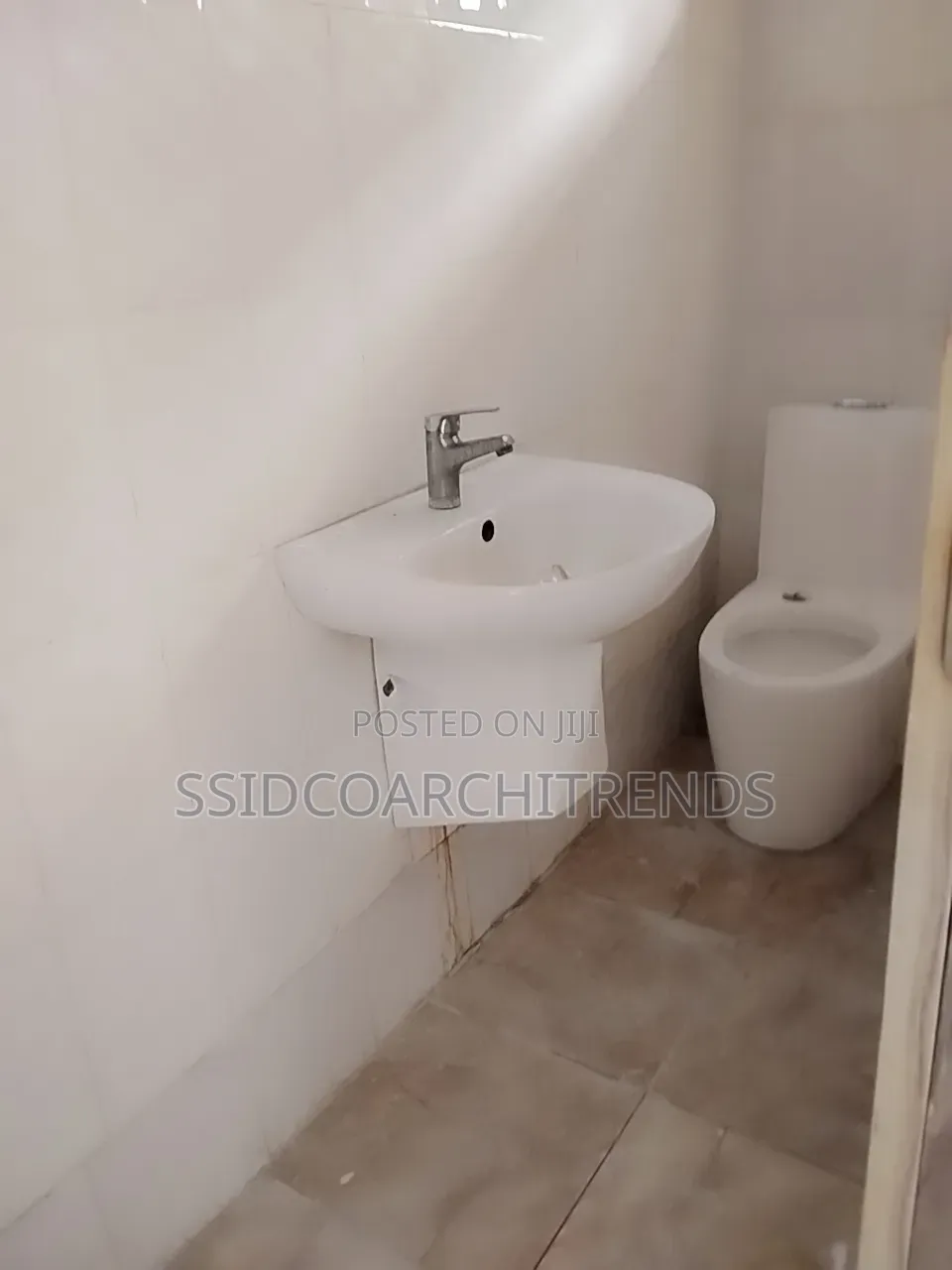 4bdrm Duplex in Call To Access, Chevron for rent in Chevron