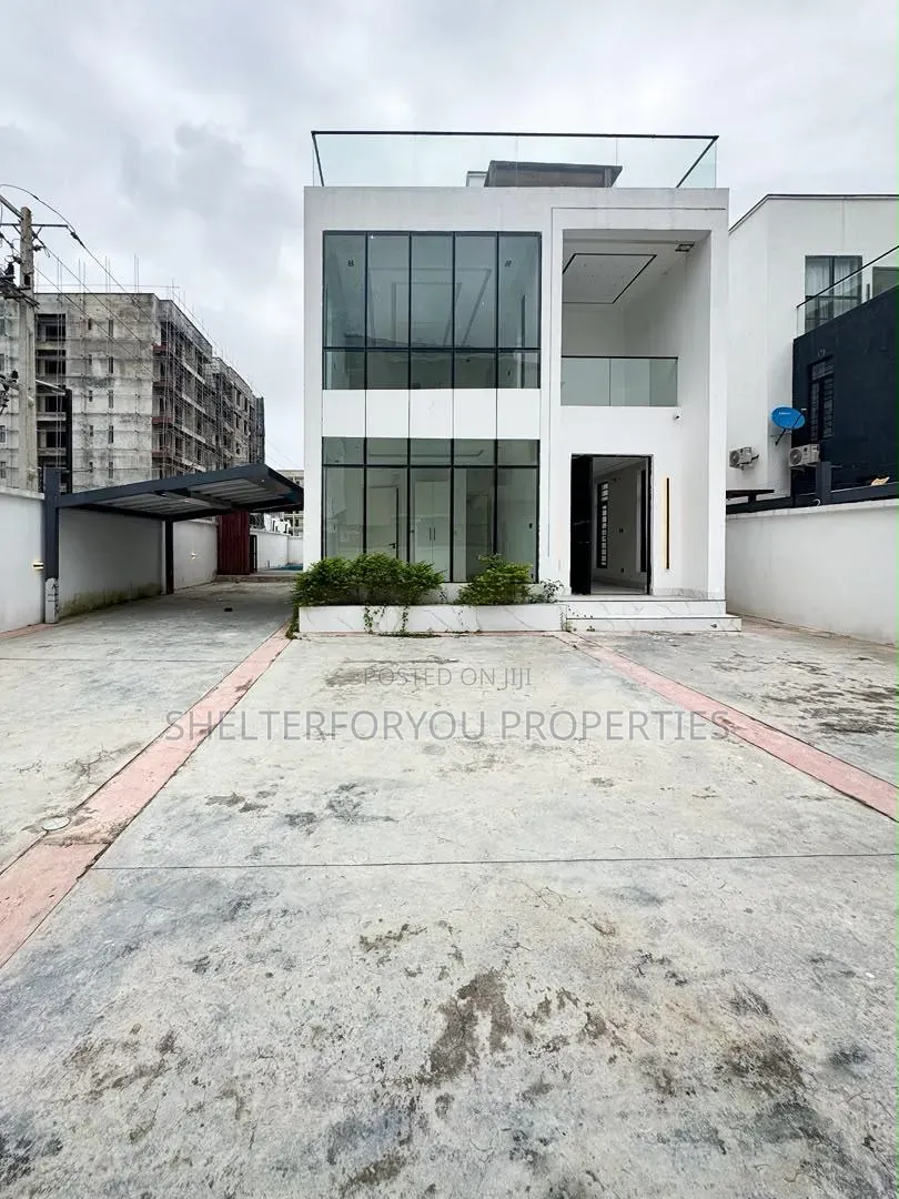 5bdrm Duplex in Lekki Phase 1 for sale in Lekki Phase 1