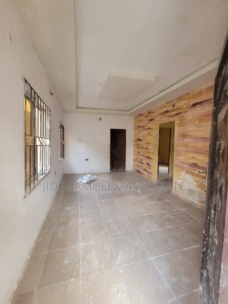 2bdrm Block of Flats in Ayobo for rent in Ayobo