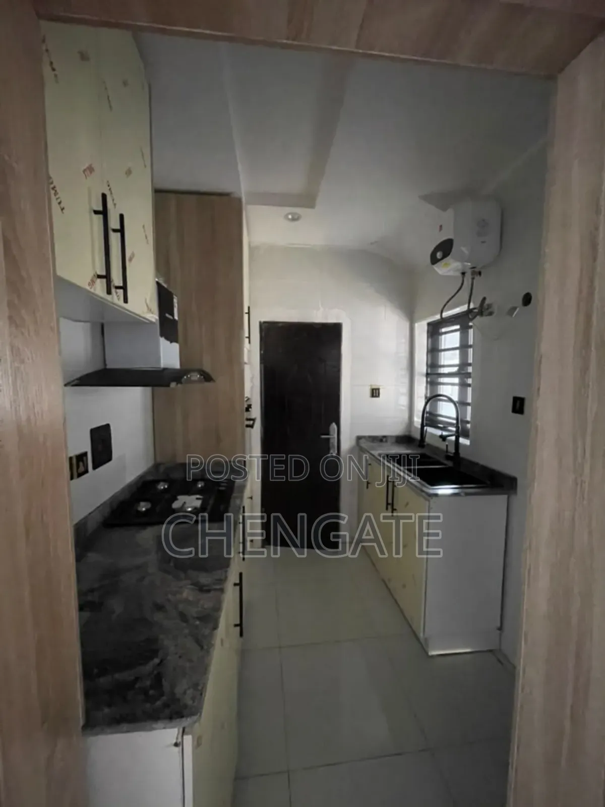 2bdrm Duplex in Lekki Expressway for sale in Lekki Expressway