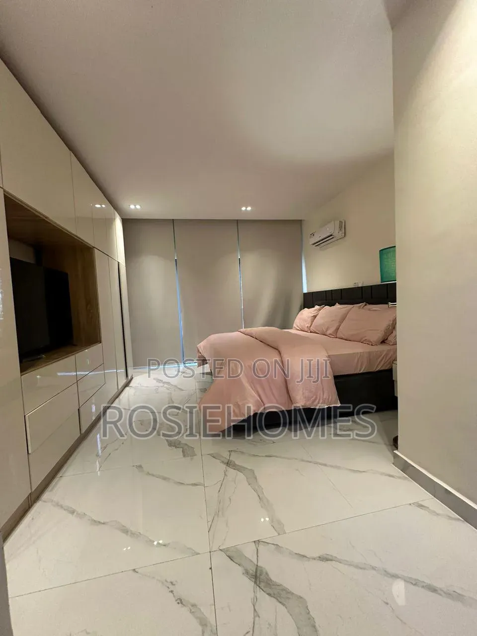 Furnished 3bdrm Apartment in Osborne Foreshore for rent in Osborne Foreshore Estate