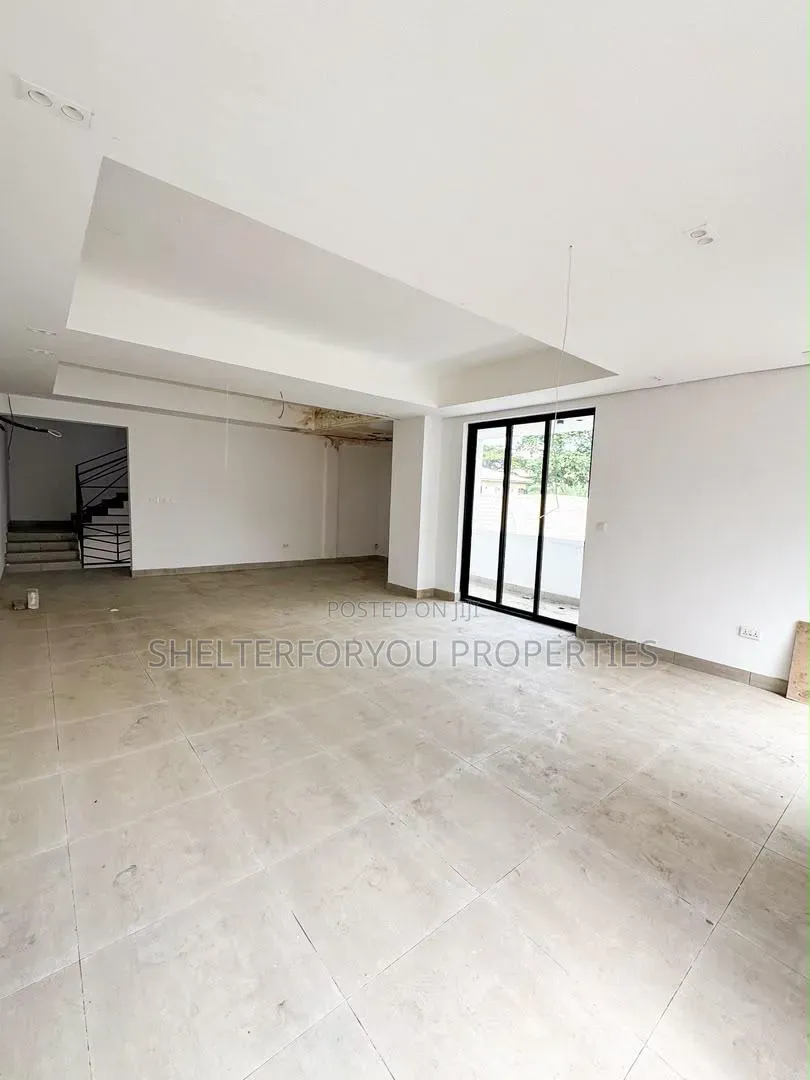 4bdrm Duplex in Victoria Island Extension for sale in Victoria Island Extension