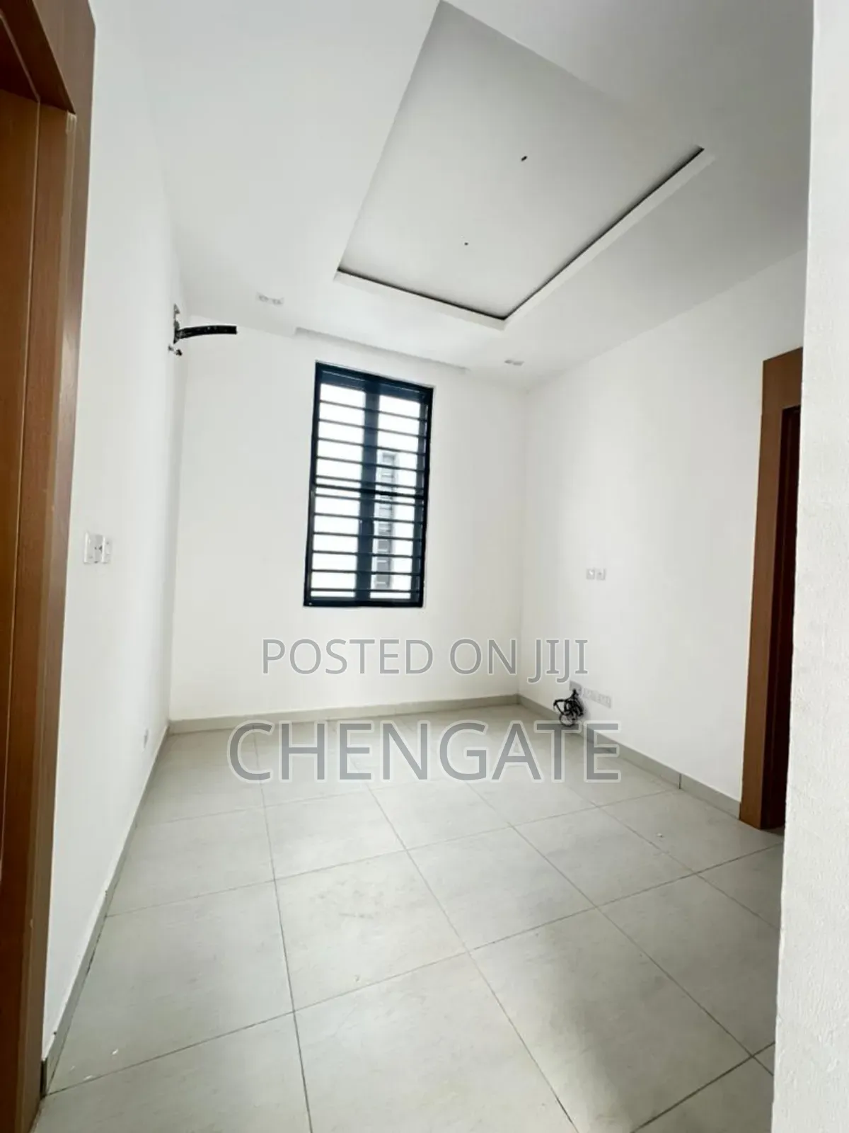 4bdrm Duplex in Chevron for sale in Chevron