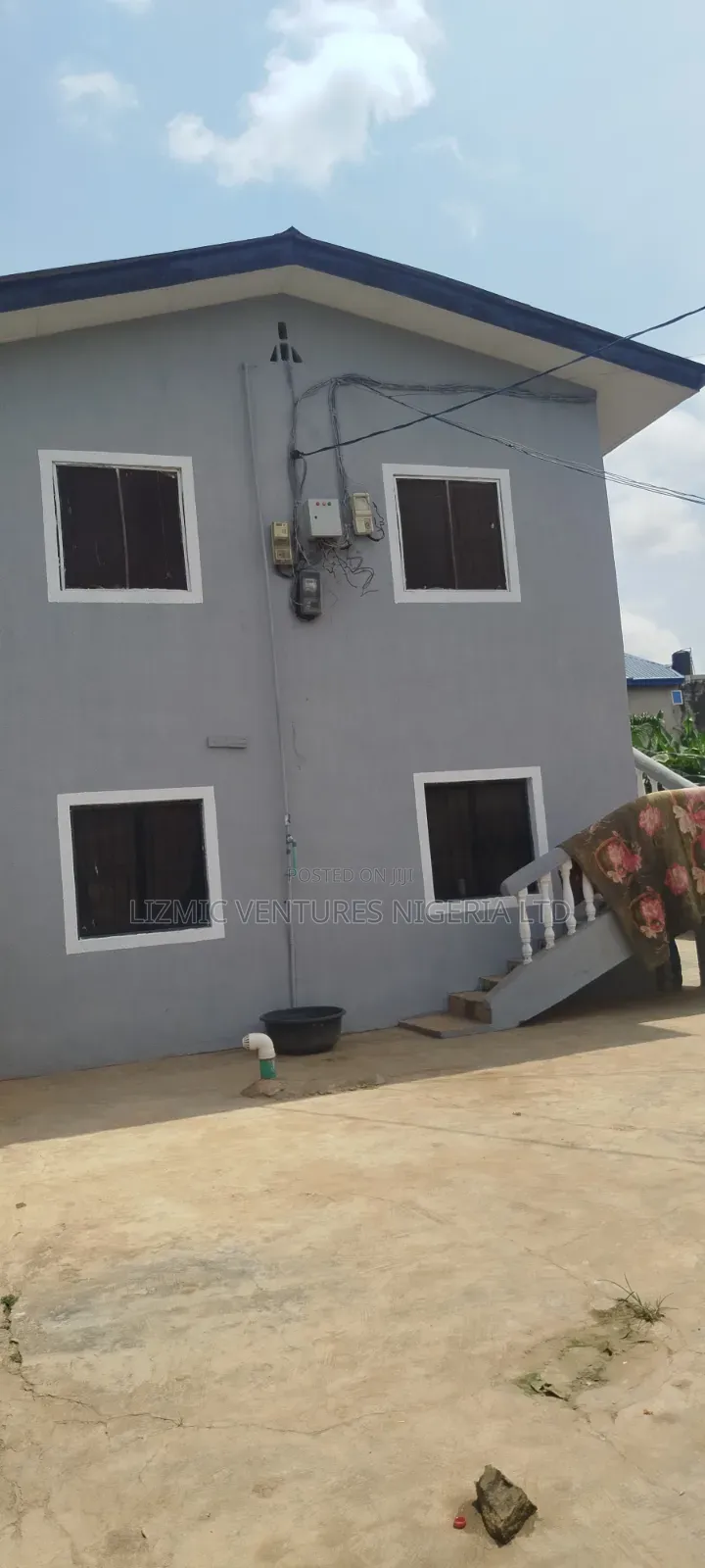 3bdrm Block of Flats in Idimu, Ejigbo / Ejigbo for sale in Ejigbo / Ejigbo