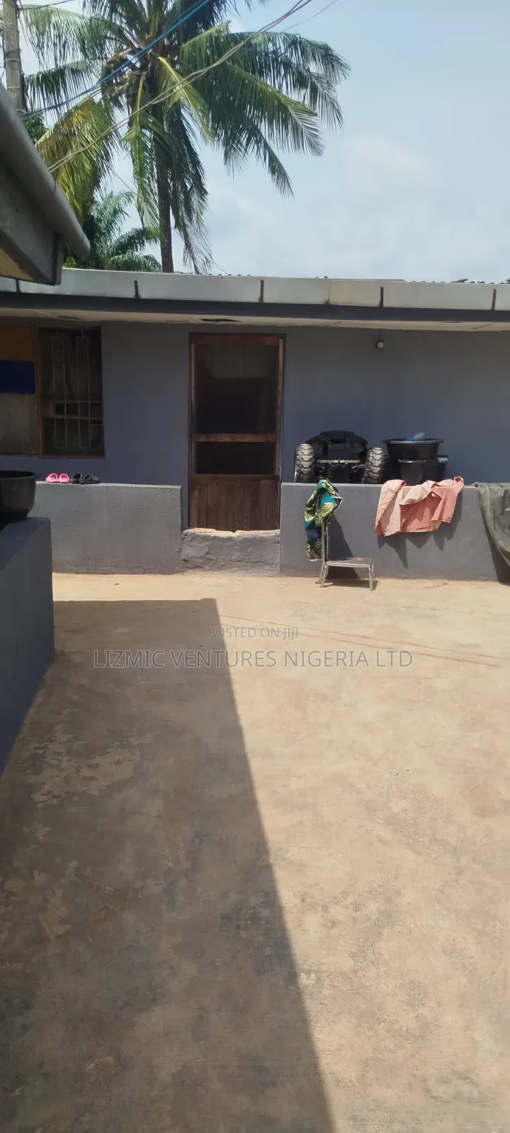 3bdrm Block of Flats in Idimu, Ejigbo / Ejigbo for sale in Ejigbo / Ejigbo
