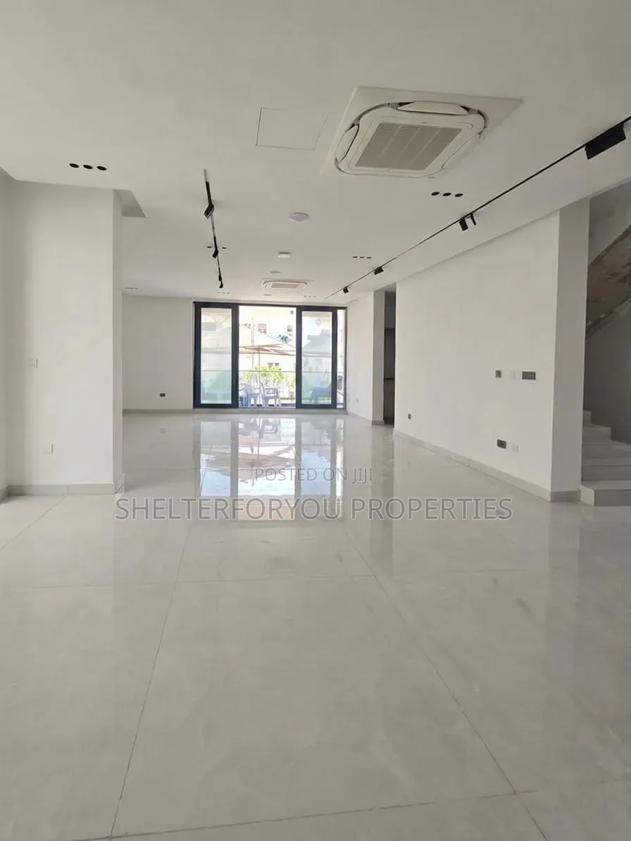5bdrm Duplex in Old Ikoyi for sale in Old Ikoyi