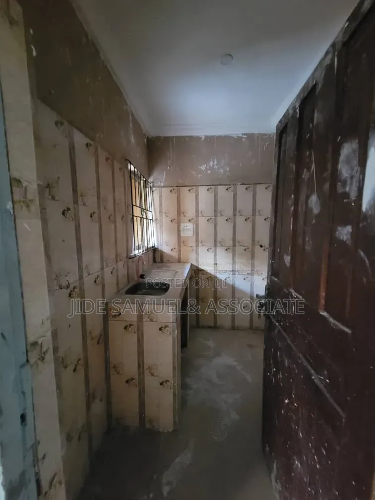 1bdrm Room & Parlour in Ayobo for rent in Ayobo