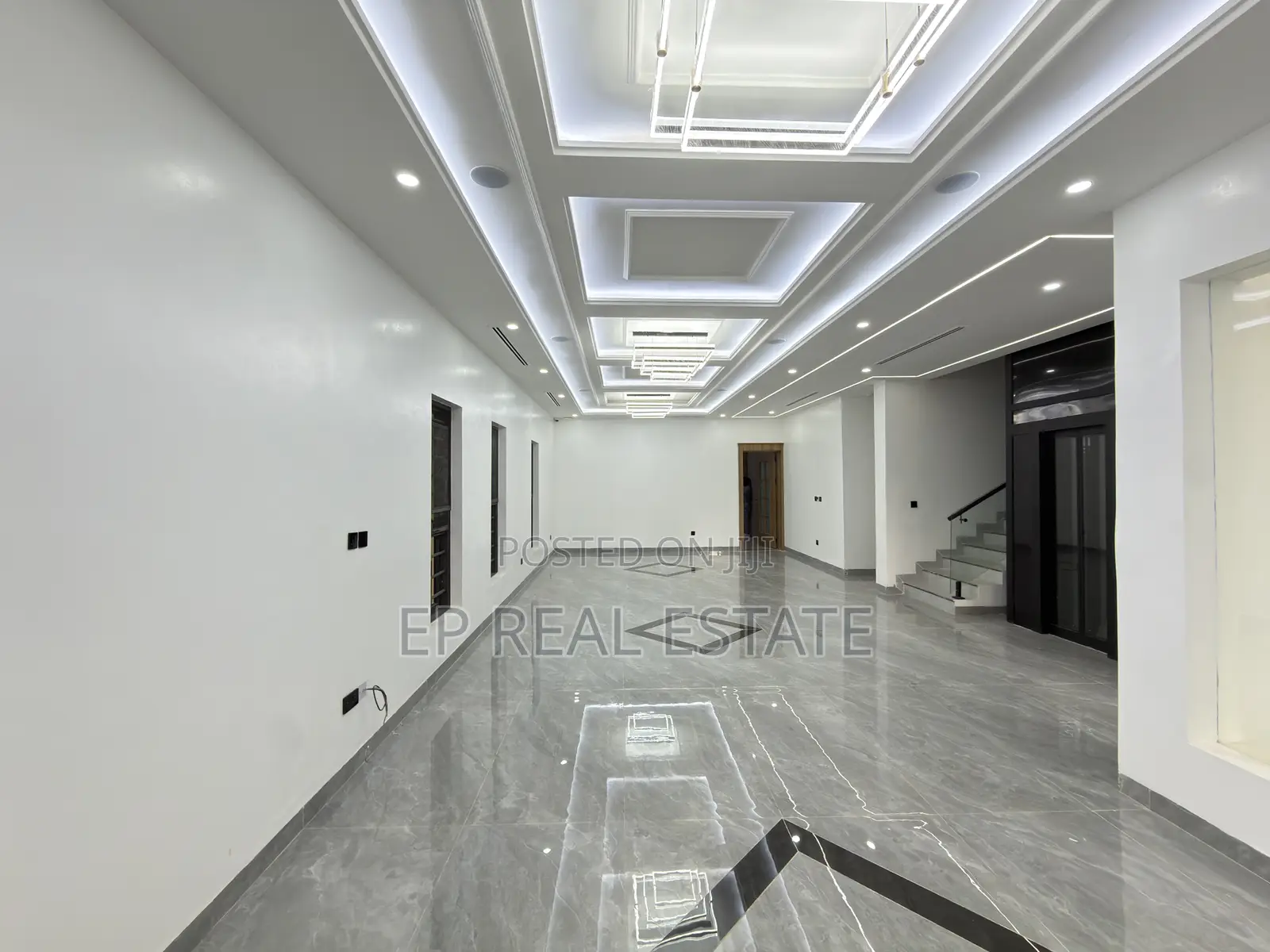 6bdrm Duplex in Katampe Extension for sale in Katampe Extension