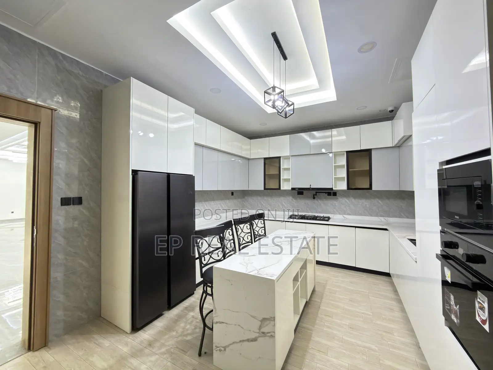6bdrm Duplex in Katampe Extension for sale in Katampe Extension