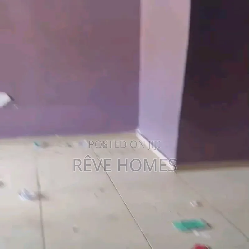 2bdrm Block of Flats in Adekunle for rent in Adekunle