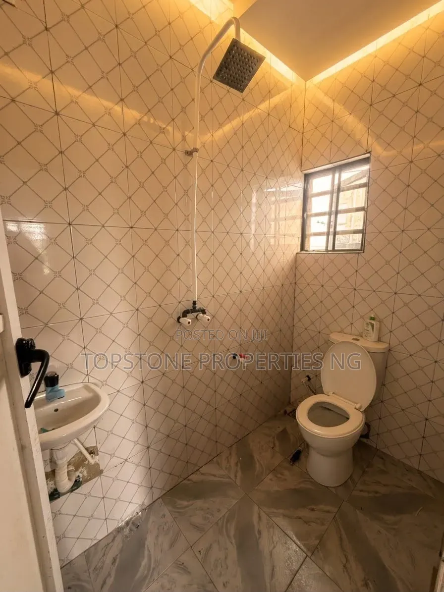 3bdrm Duplex in Topstone Properties, Uyo for rent in Uyo