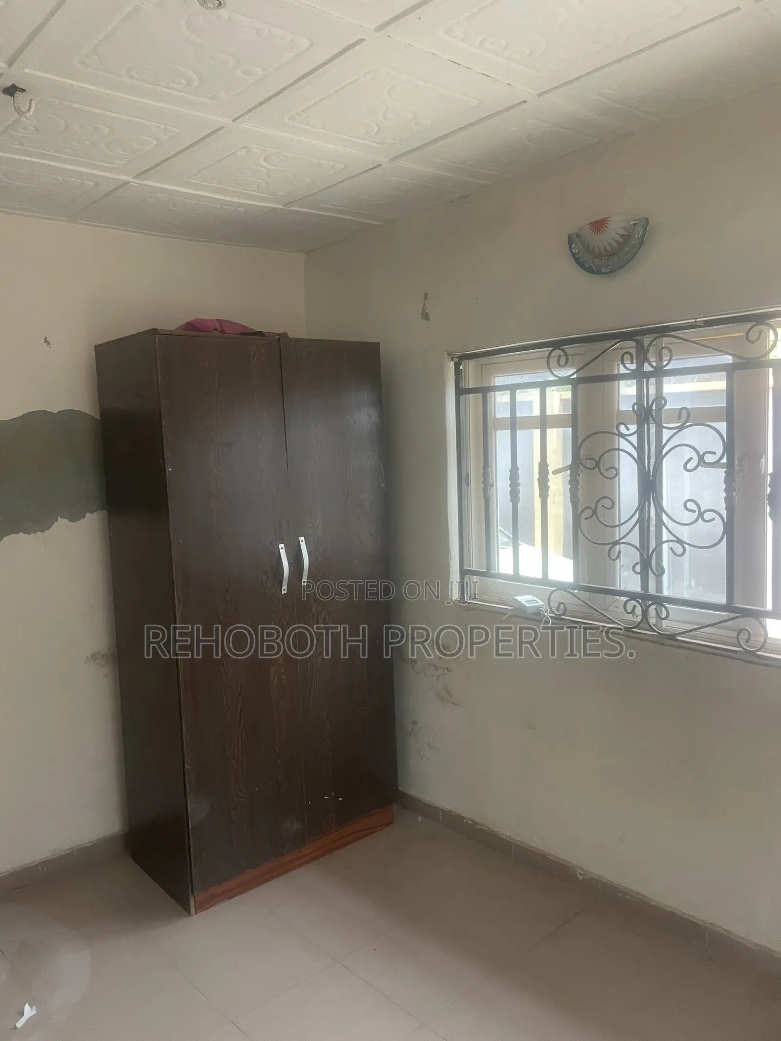 3bdrm Bungalow in Adeyemi Screcent, Akala Express for rent in Akala Express