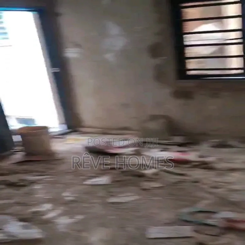 Mini Flat in Adekunle for rent in Adekunle