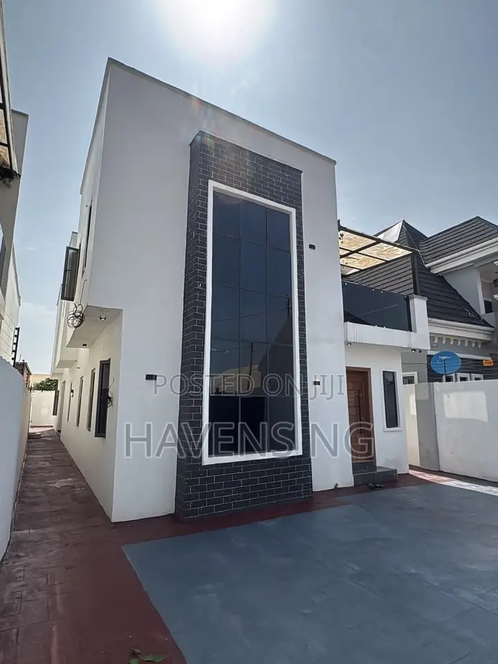 4bdrm Duplex in Jericho for sale in Jericho
