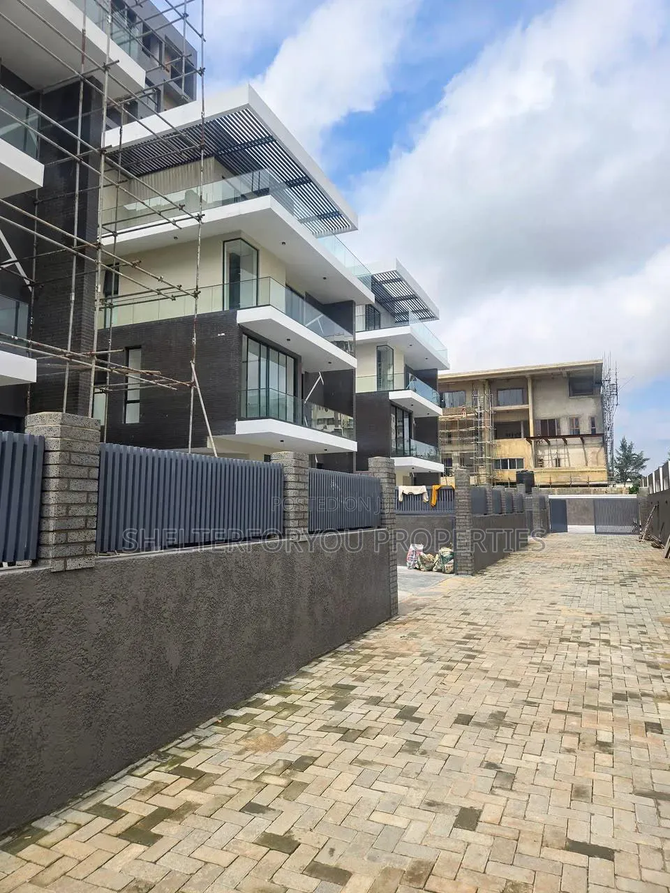 5bdrm Duplex in Old Ikoyi for sale in Old Ikoyi