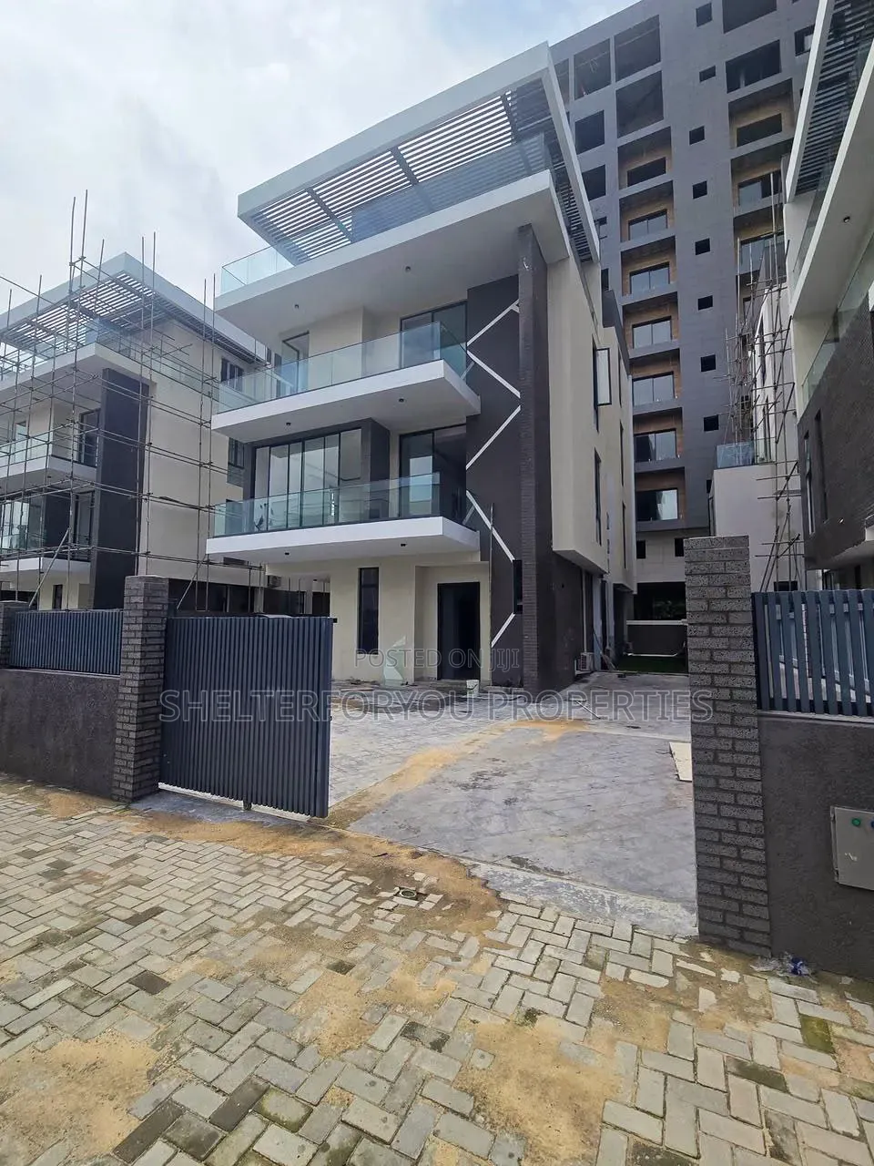 5bdrm Duplex in Old Ikoyi for sale in Old Ikoyi