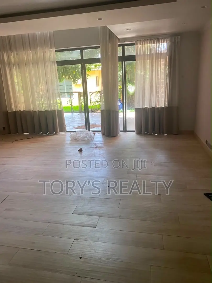 4bdrm Duplex in Gerard Road for rent in Gerard Road