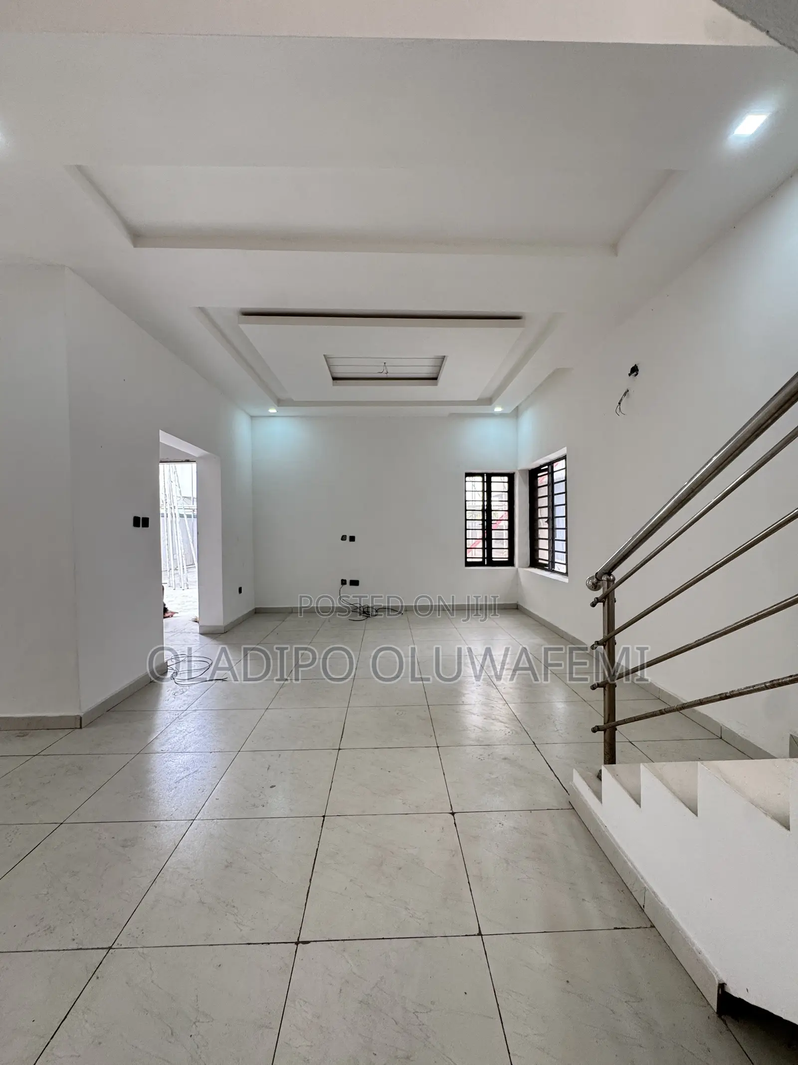 4bdrm Duplex in Orchid Road Estate, Lafiaji for sale in Lafiaji