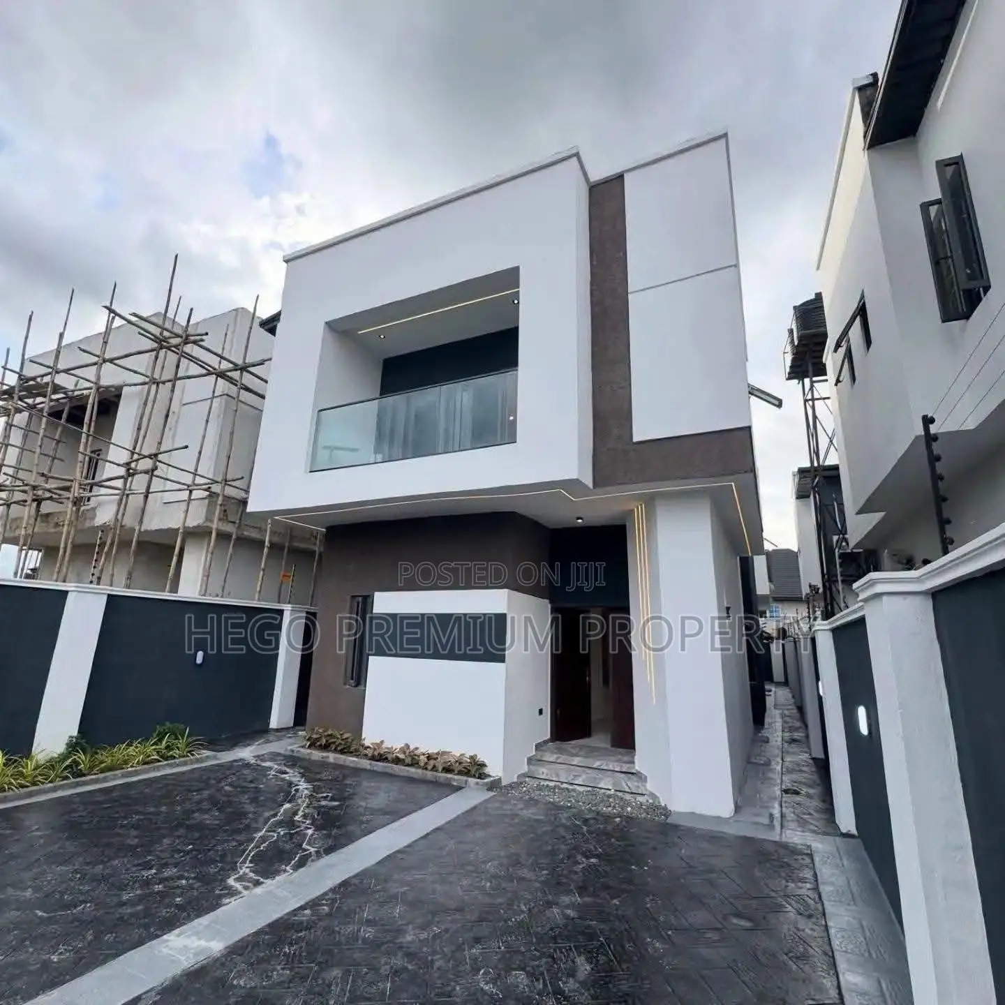 4bdrm Duplex in Dana Estate, Obio-Akpor for sale in Obio-Akpor