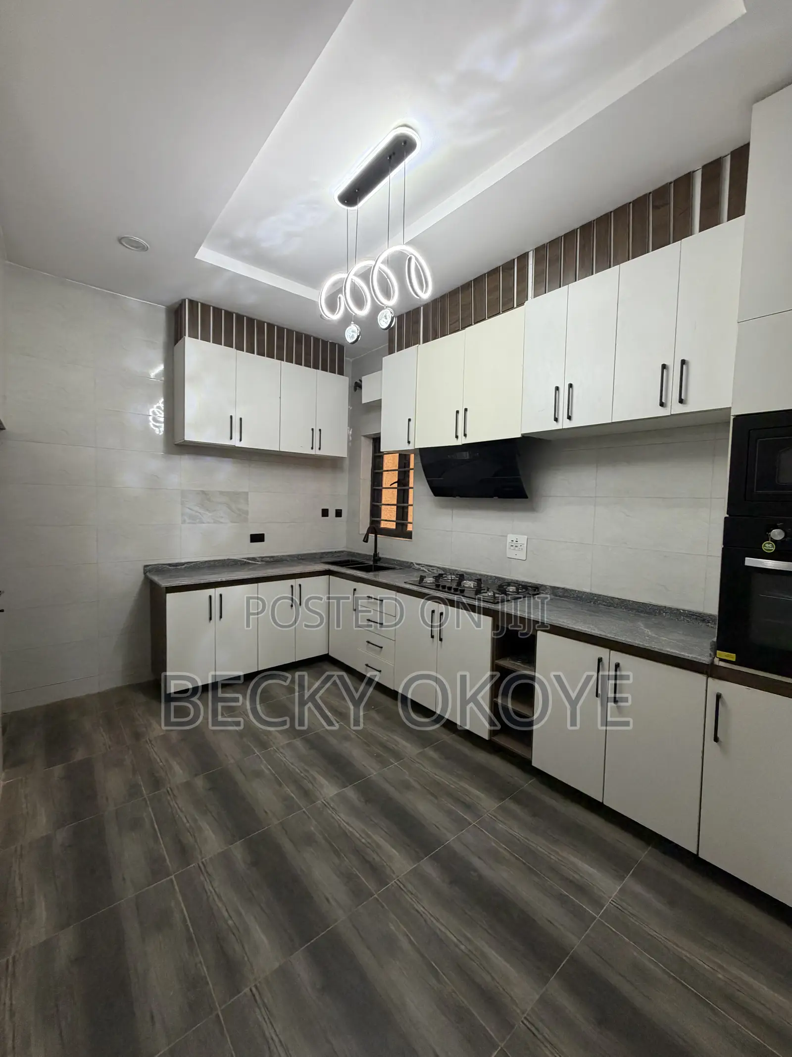 4bdrm Duplex in Gaduwa for sale in Gaduwa