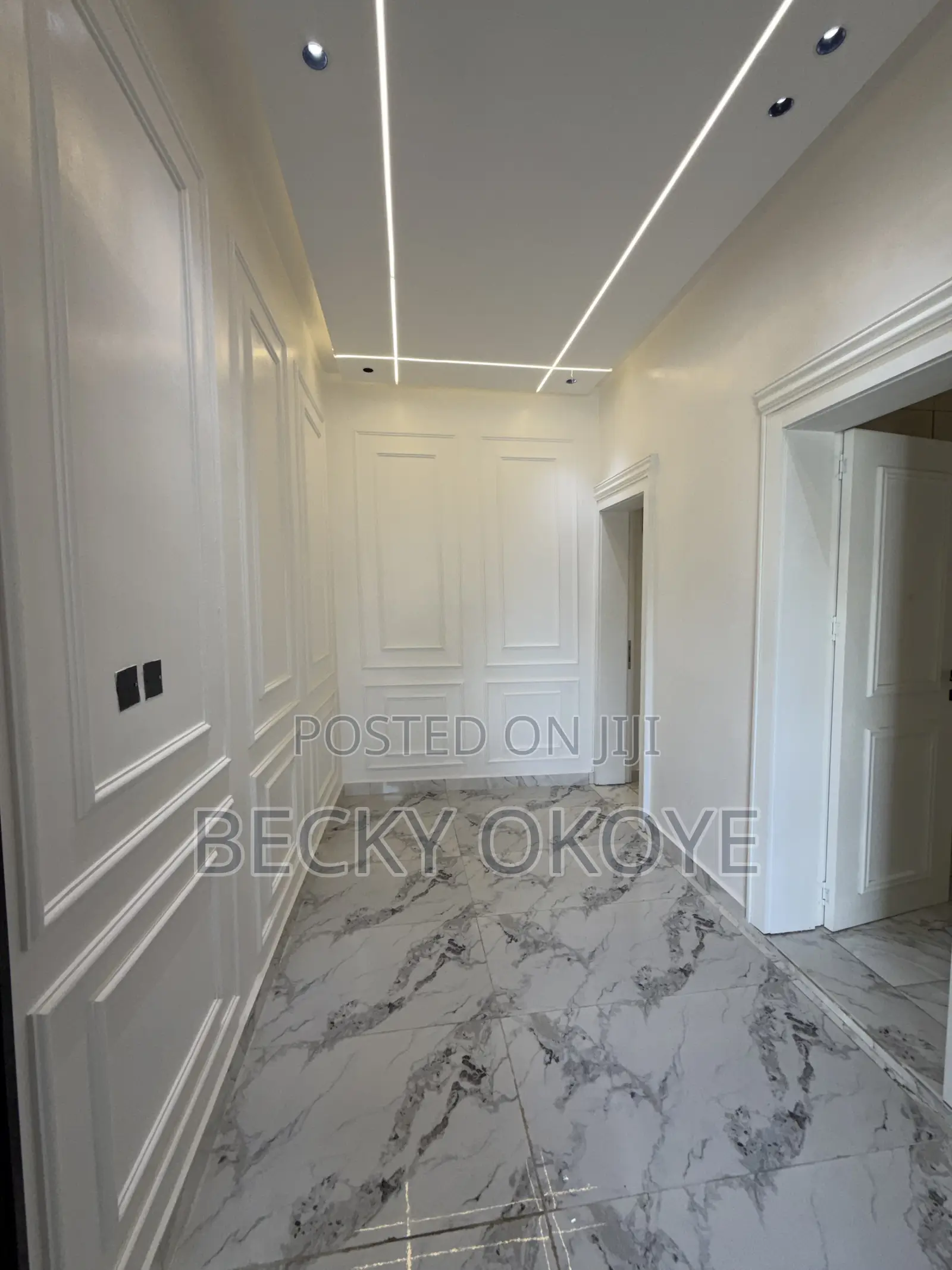 5bdrm Duplex in Sunny Vale Axis, Dakwo District for sale in Dakwo District