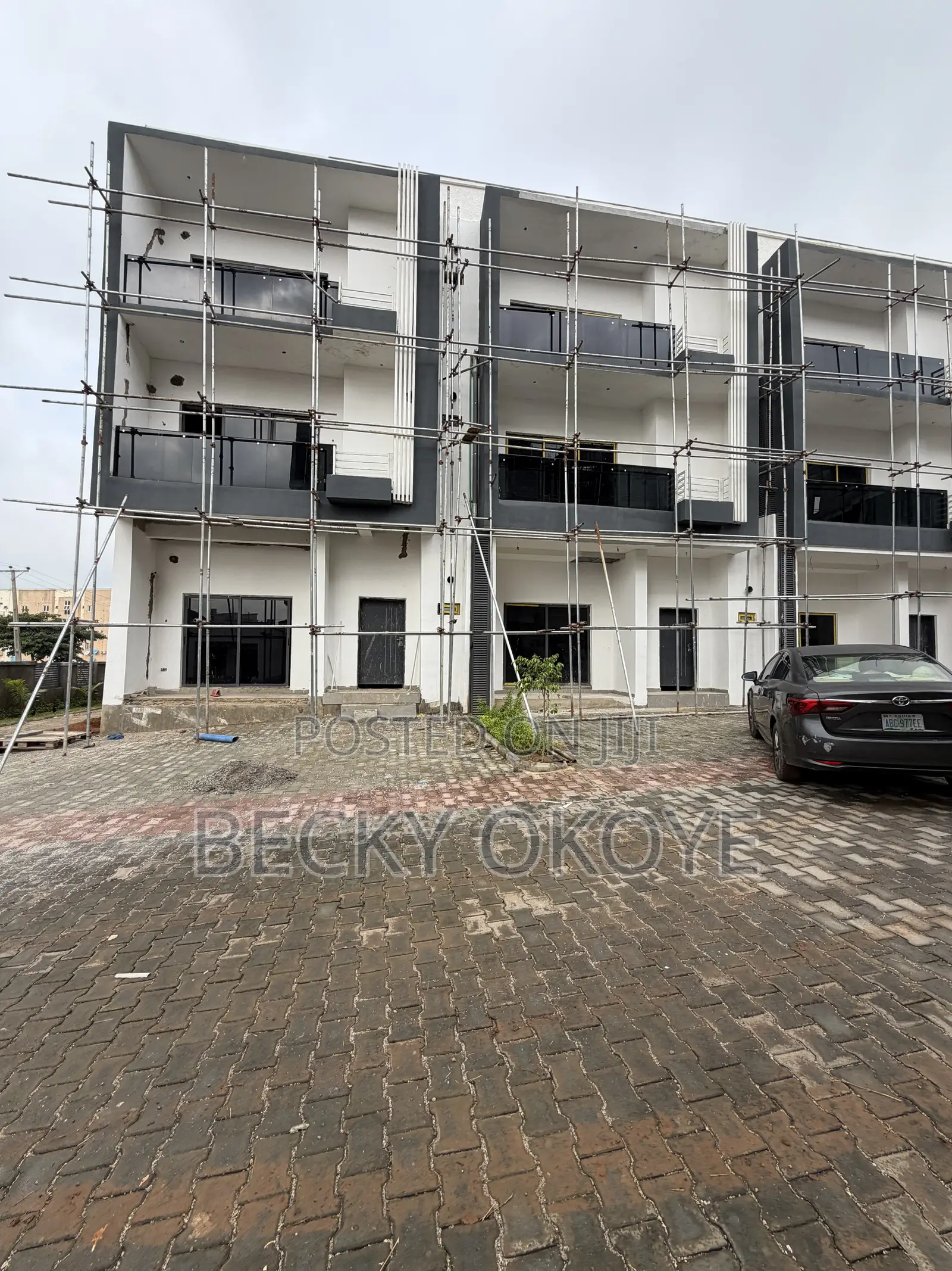 4bdrm Duplex in Jahi 1 for sale in Jahi