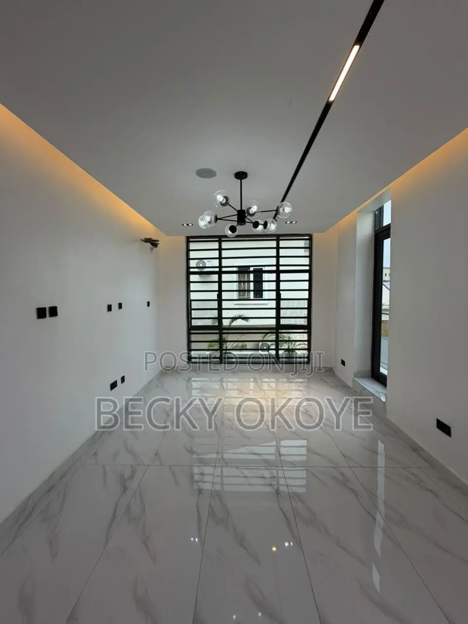 6bdrm Duplex in Apo for sale in Apo Resettlement
