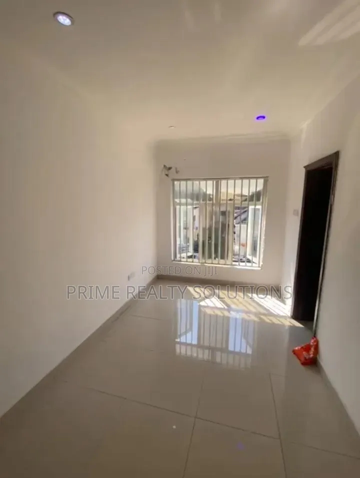 Mini Flat in Osapa London, Lekki for rent in Lekki Expressway