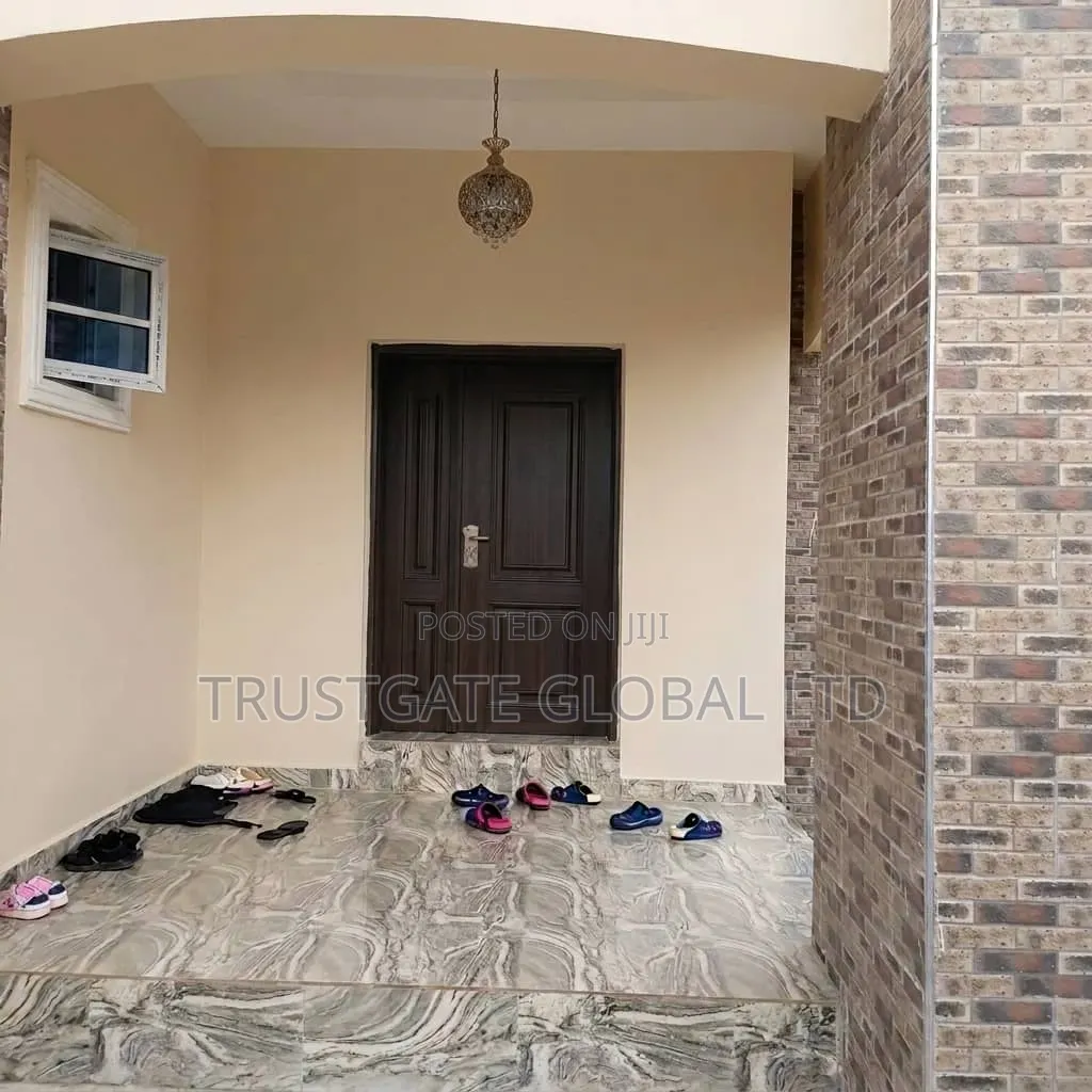 3bdrm Bungalow in Broadview Estate, Idu for sale in Idu