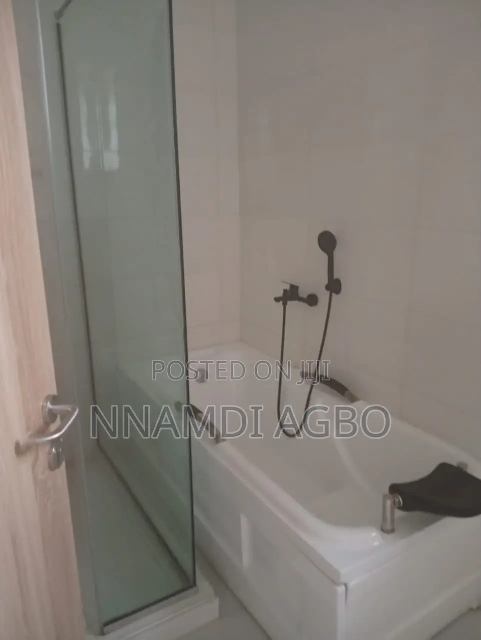 4bdrm Duplex in Ikota for rent in Ikota