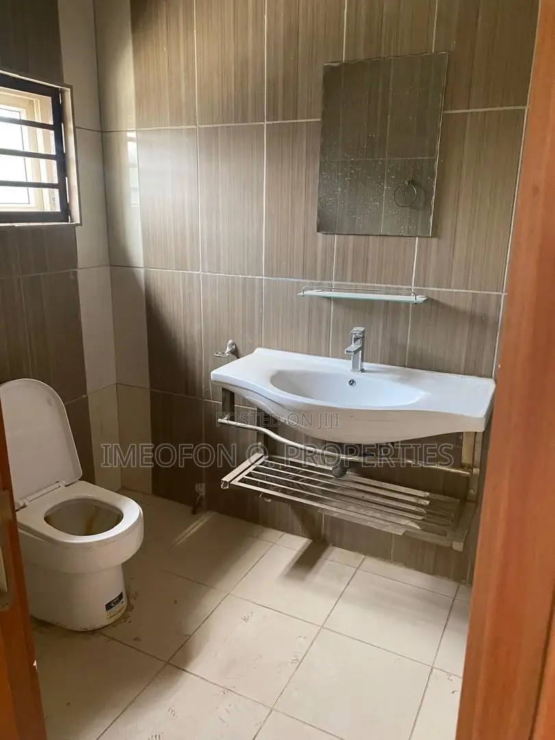 5bdrm Duplex in Life Camp for rent in Life Camp