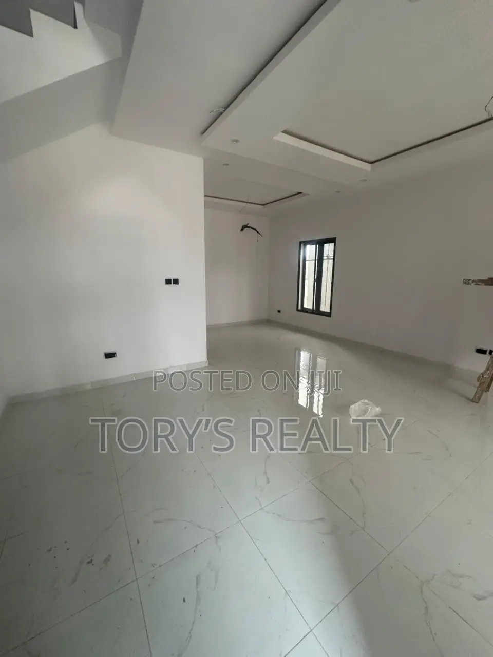 4bdrm Townhouse / Terrace in Osapa london for rent in Osapa london