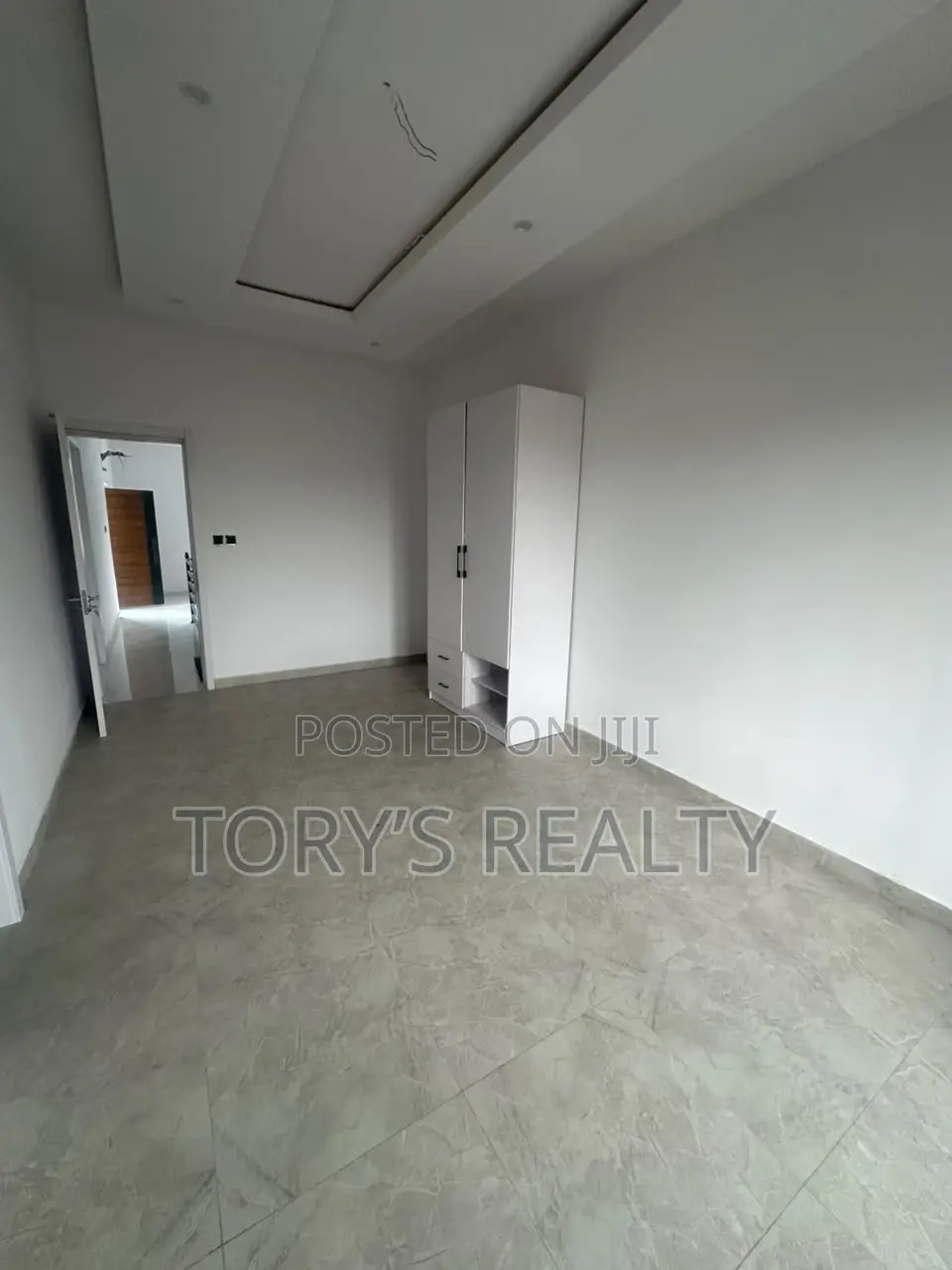 4bdrm Townhouse / Terrace in Osapa london for rent in Osapa london