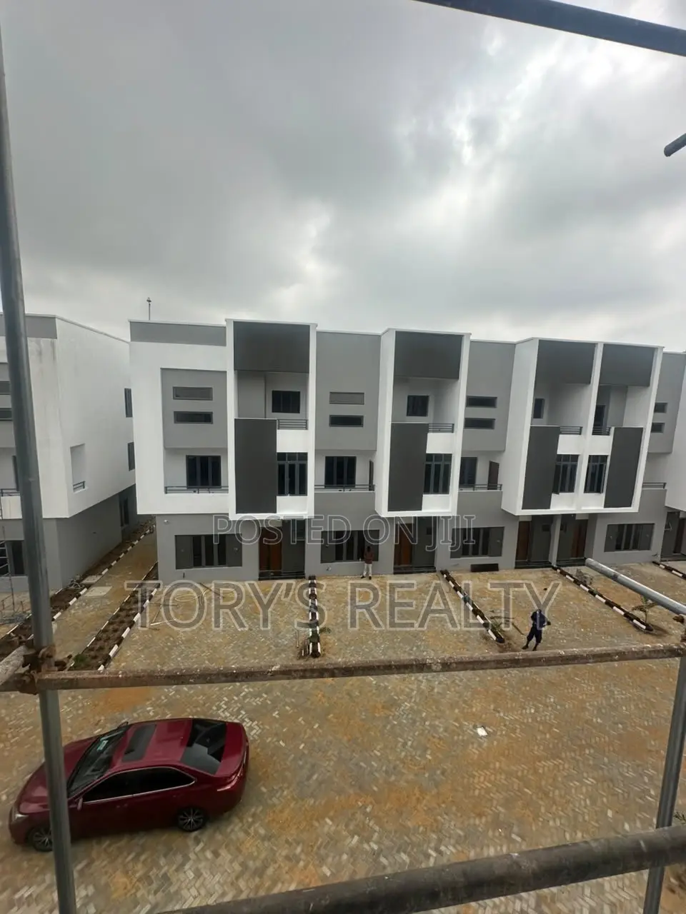 4bdrm Townhouse / Terrace in Osapa london for rent in Osapa london