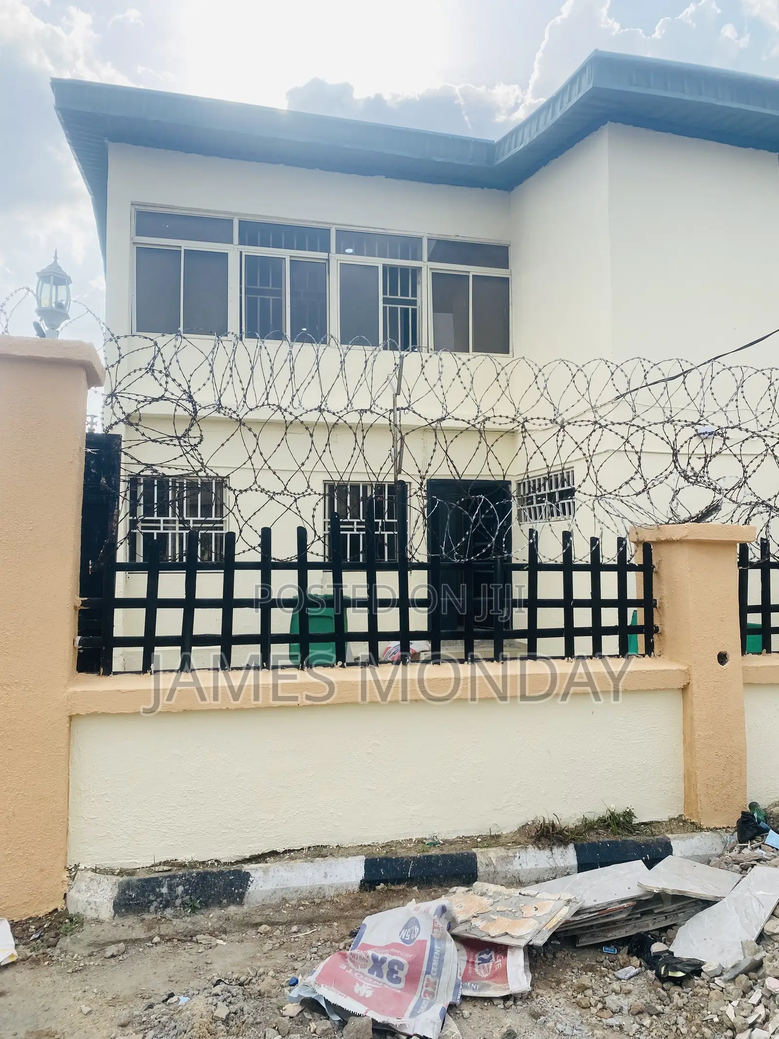 3bdrm Duplex in Private Residence, Area 2 for rent in Area 2