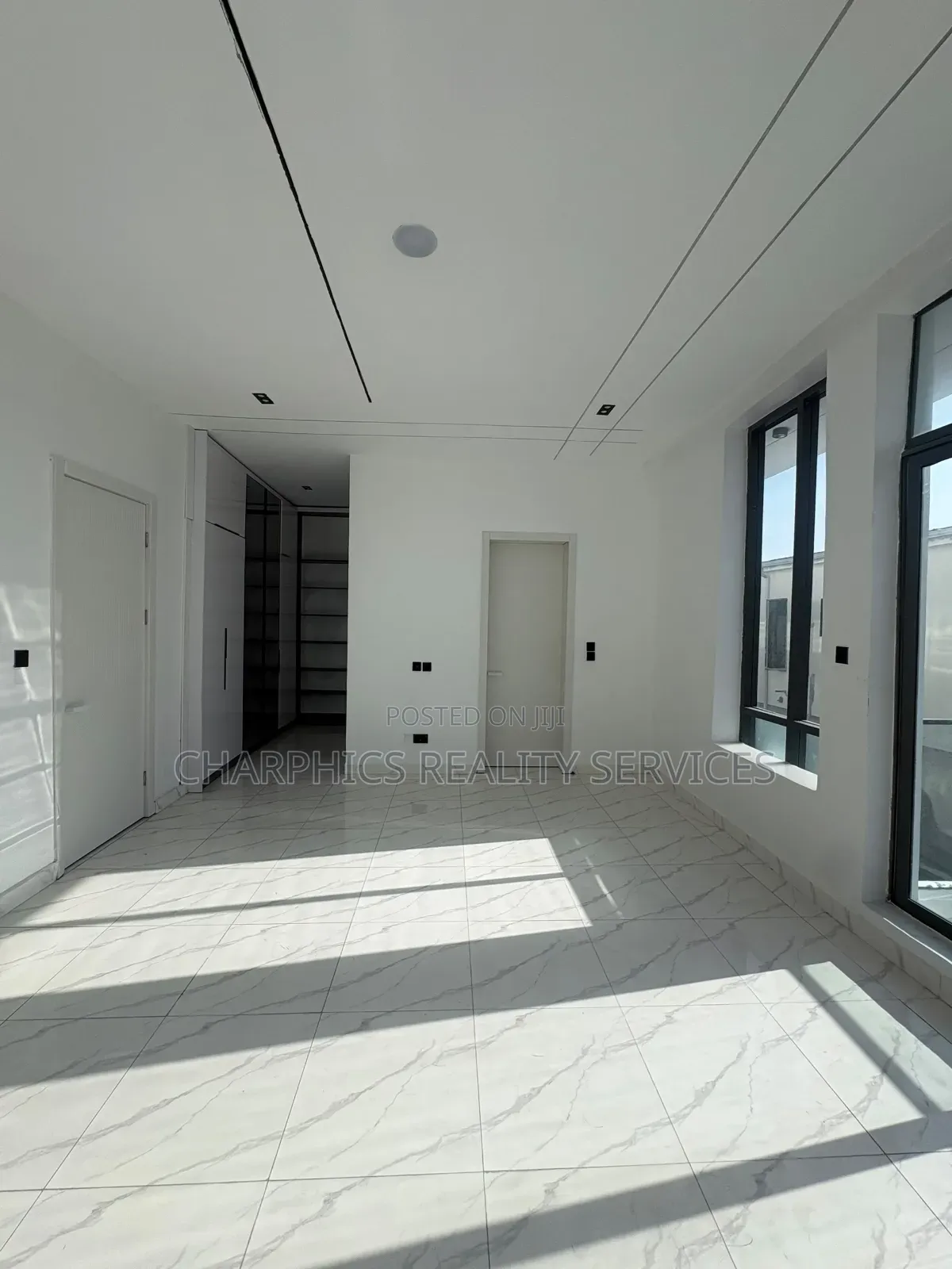 4bdrm Duplex in Lekki Phase 2 for sale in Lekki Phase 2