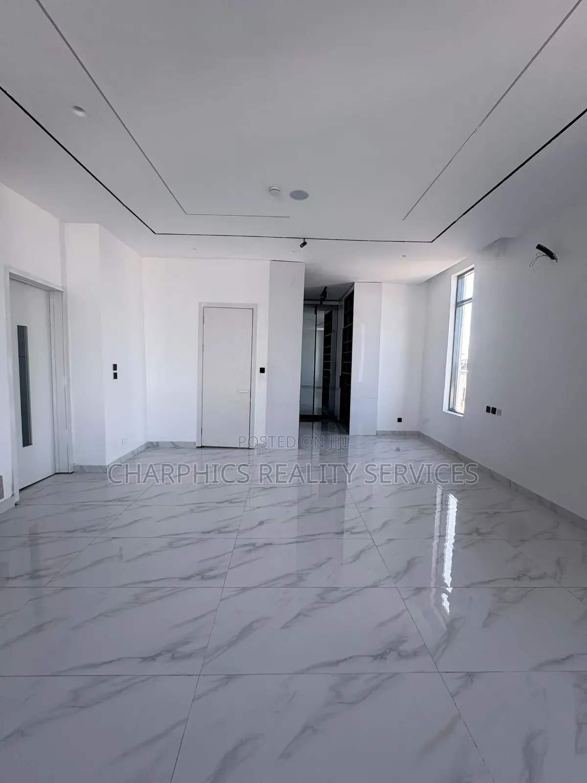 4bdrm Duplex in Lekki Phase 2 for sale in Lekki Phase 2