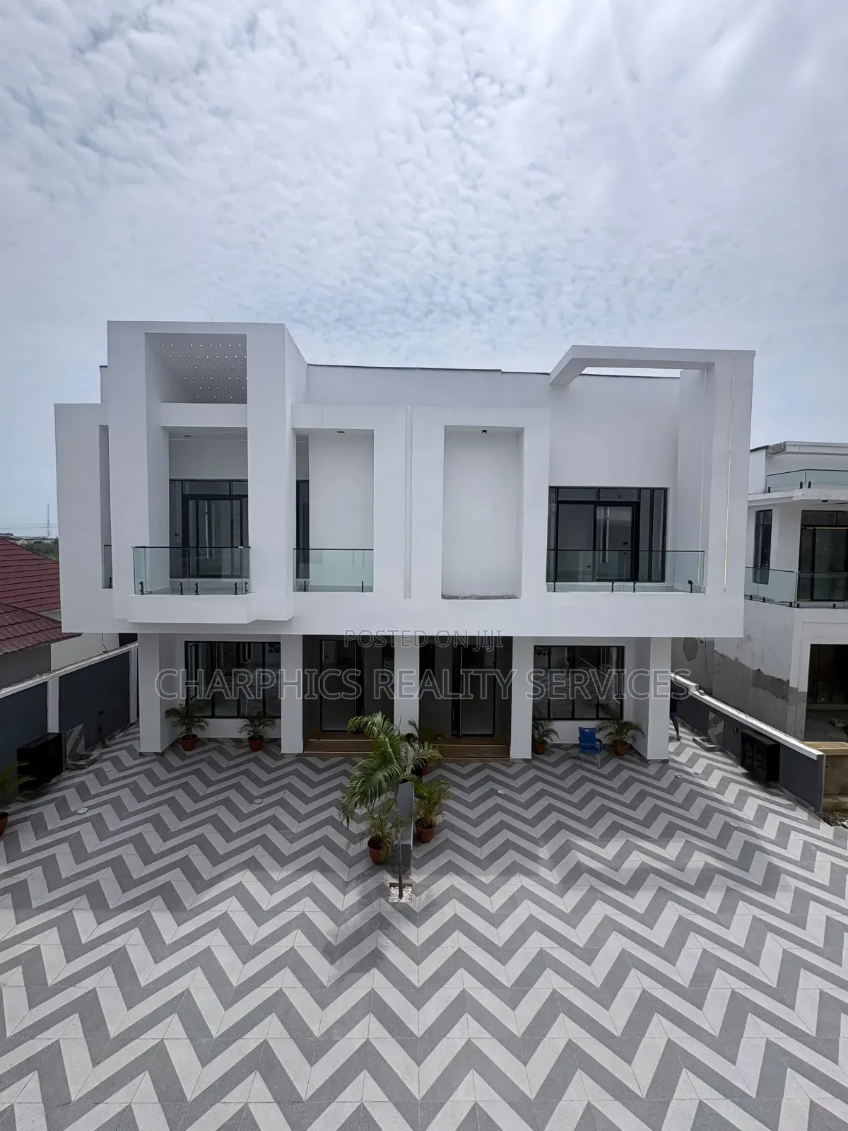 4bdrm Duplex in VGC / Ajah for sale in VGC / Ajah