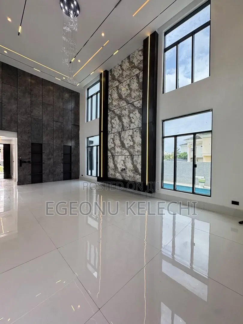 5bdrm Duplex in Vgc Estate, Ikota for sale in Ikota