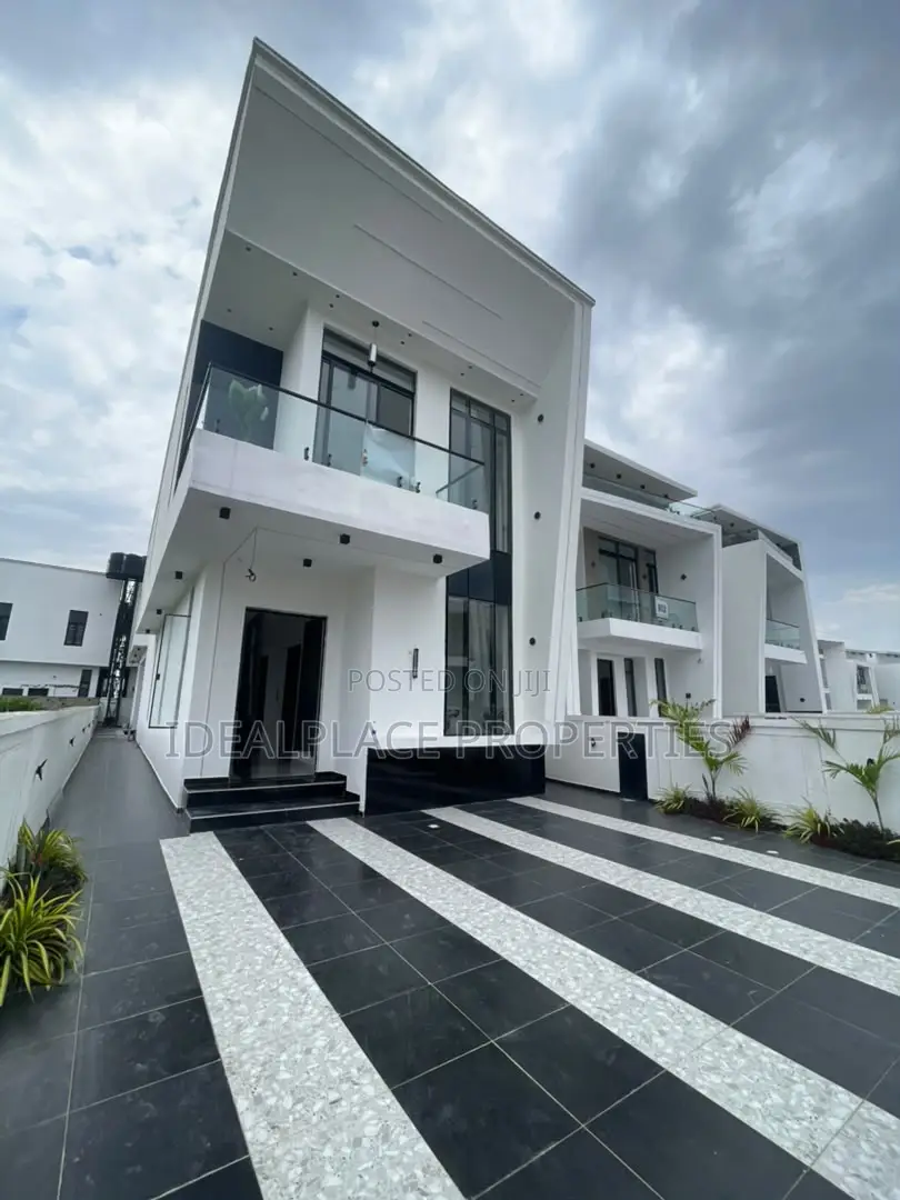 5bdrm Duplex in Ajah for sale in Ajah