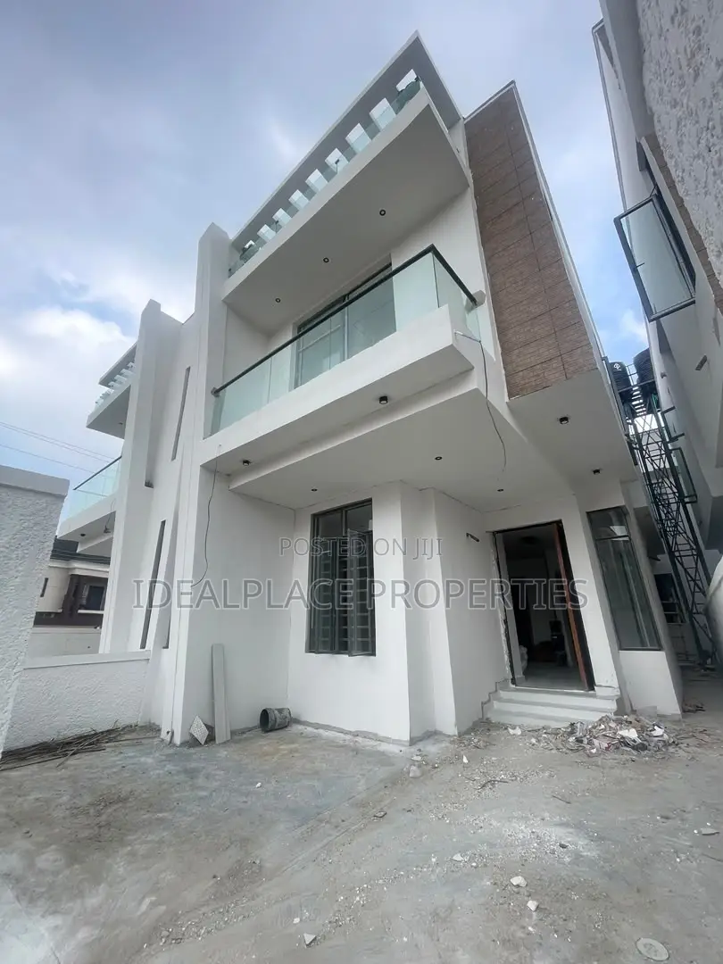 4bdrm Duplex in Sangotedo for sale in Sangotedo