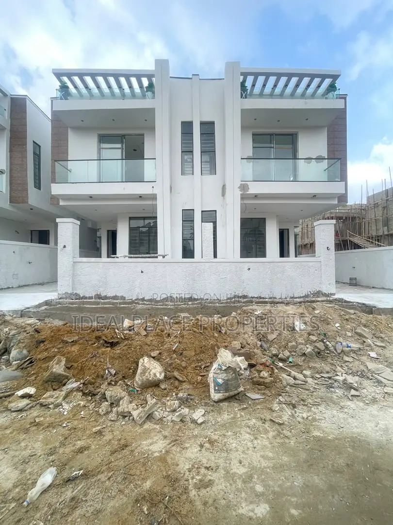 4bdrm Duplex in Sangotedo for sale in Sangotedo