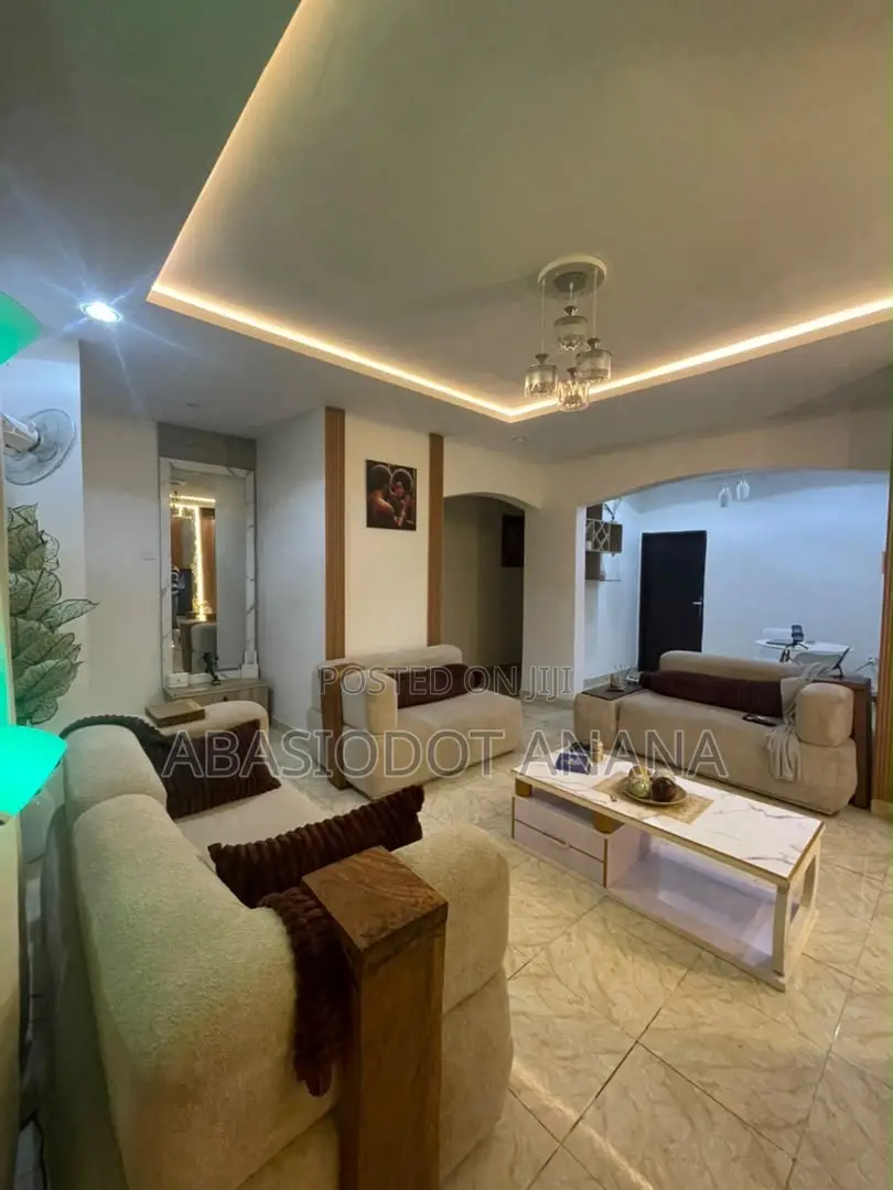 2bdrm Apartment in Oron Road By Timber, Uyo for rent in Uyo