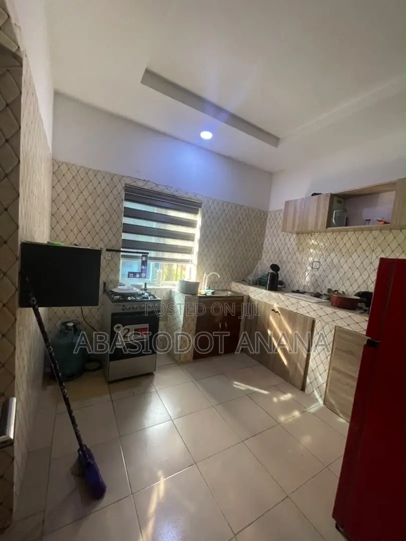 2bdrm Apartment in Oron Road By Timber, Uyo for rent in Uyo