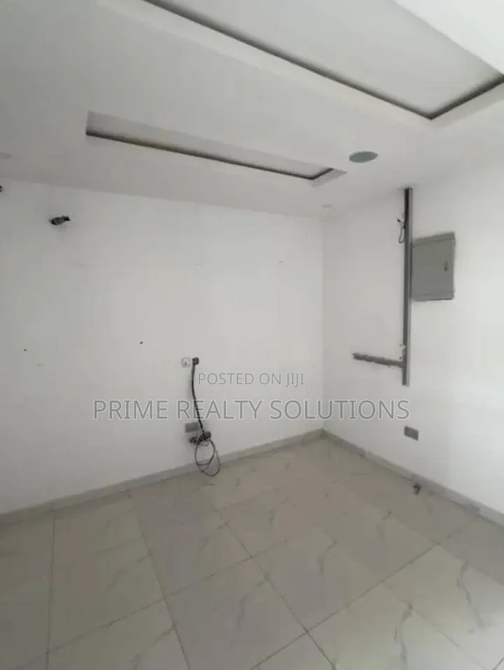 Mini Flat in Orchid, Lekki 
‎ for rent in Lekki Expressway