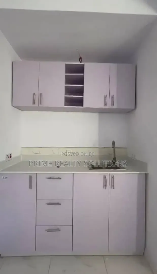 Mini Flat in Ikota for rent in Ikota