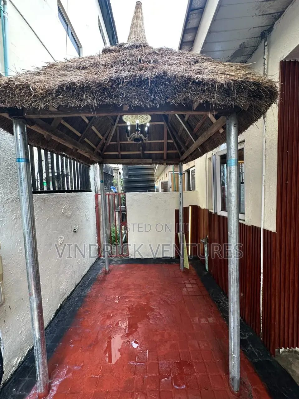 2bdrm Bungalow in An Estate On Orchid, Lekki Phase 2 for sale in Lekki Phase 2