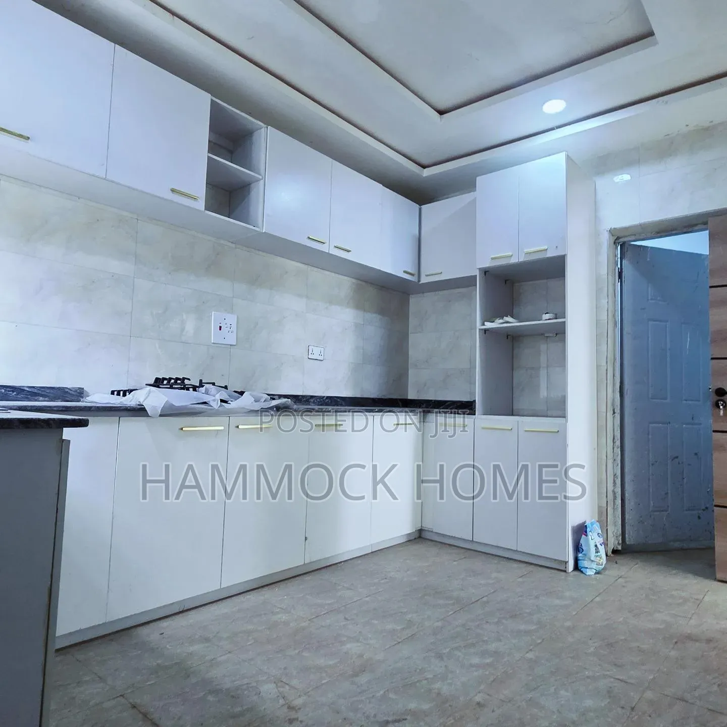3bdrm Bungalow in Oke-Badan Estate, for sale in Akobo