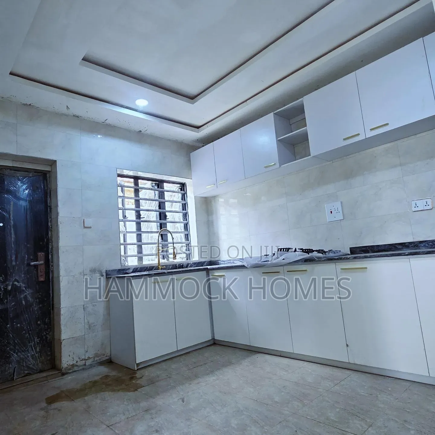 3bdrm Bungalow in Oke-Badan Estate, for sale in Akobo