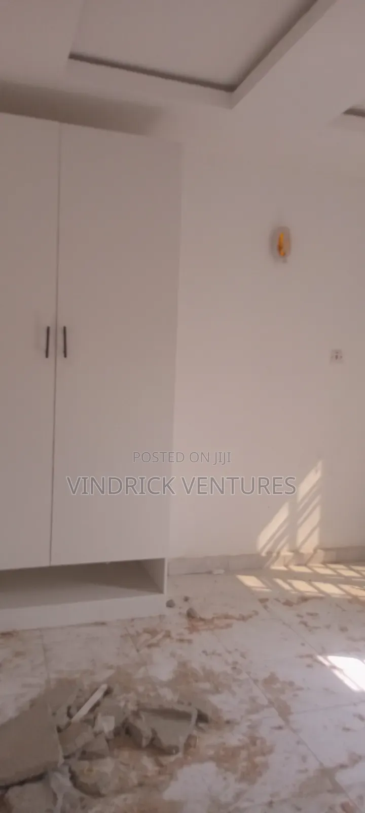 2bdrm Apartment in Mobil Road, Lekki Phase 2 for rent in Lekki Phase 2